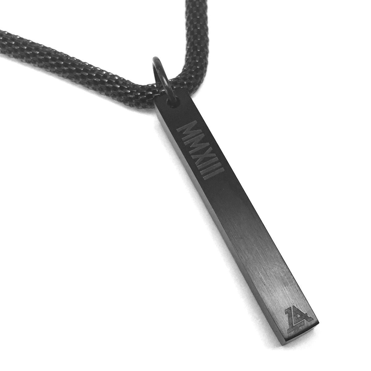 Lost Art Canada - black steel jewellery krane necklace steel close up